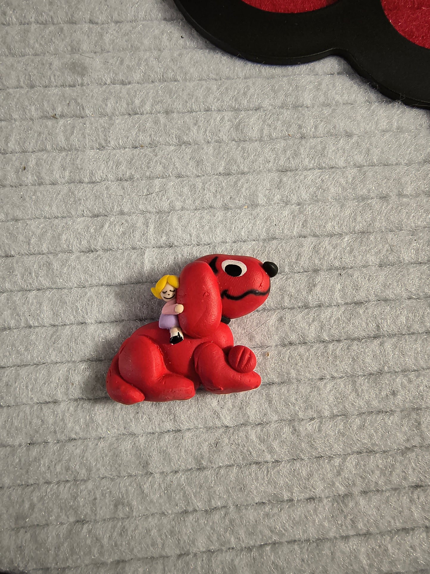 Clifford the Big Red Dog ( clay )